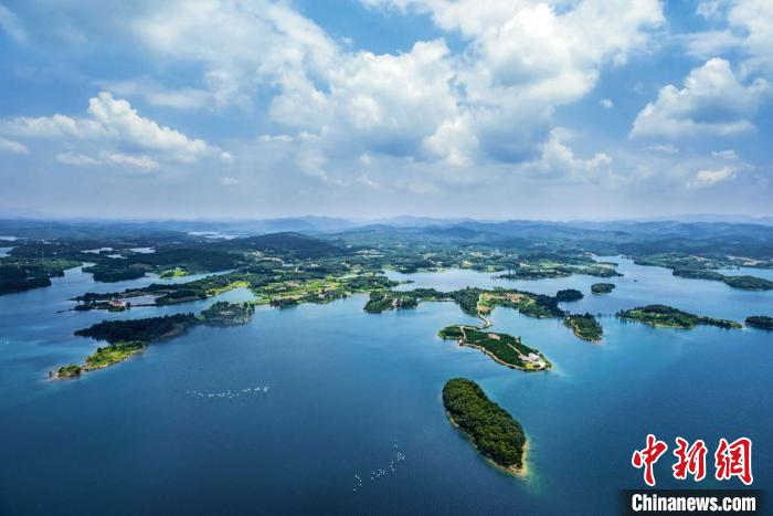 湖北荆门漳河水库 袁昌新 摄